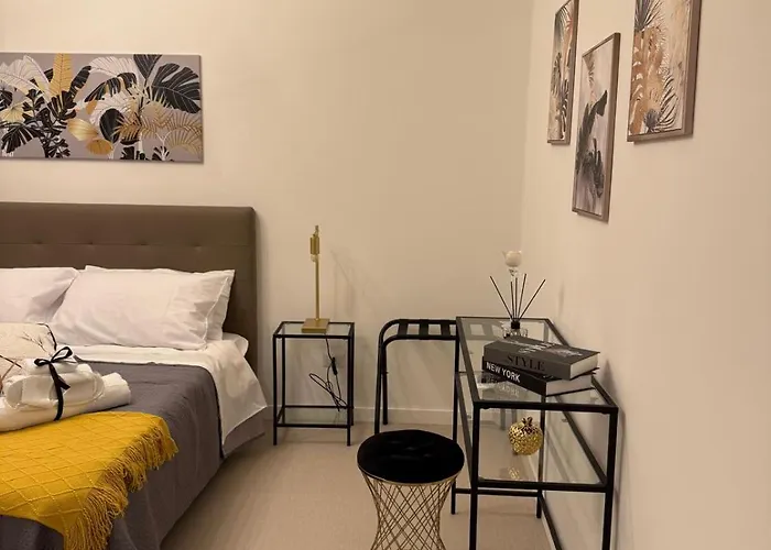 Mariantonia And ريجّو دي كالابريا