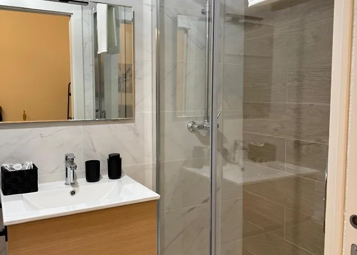 Mariantonia And بيت ضيافة